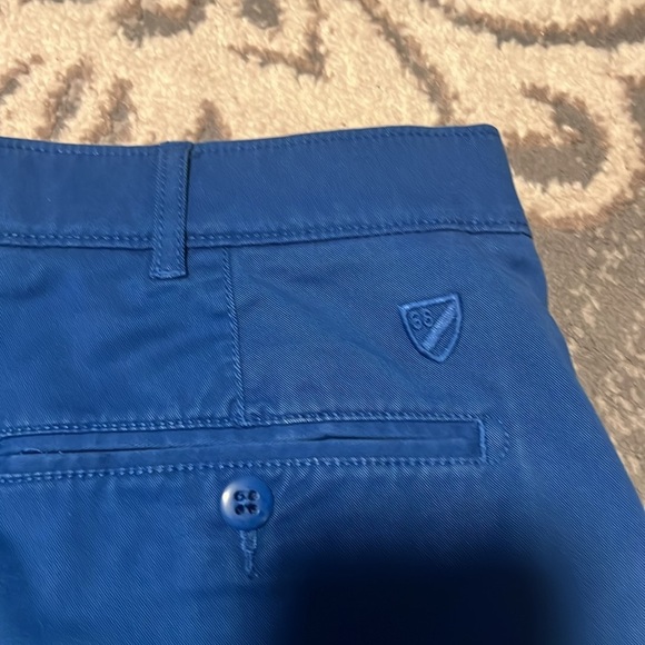 Cremieux men’s shorts. Size 33 excellent condition flat front. Blue - Picture 4 of 4